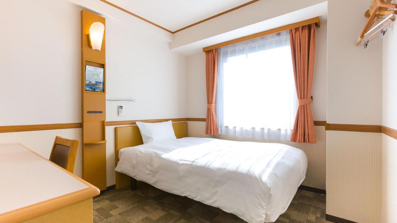 Toyoko Inn Hokkaido Asahikawa Eki Higashi Guchi Eksteriør bilde