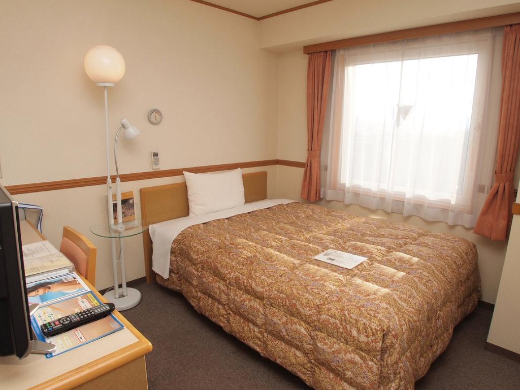 Toyoko Inn Hokkaido Asahikawa Eki Higashi Guchi Eksteriør bilde